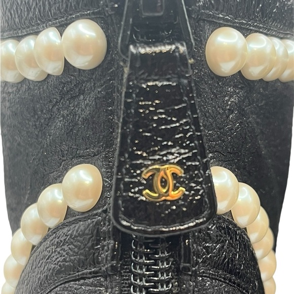CHANEL Pearl Ankle Boots Black Leather EU 38 US 8 - Picture 3 of 16